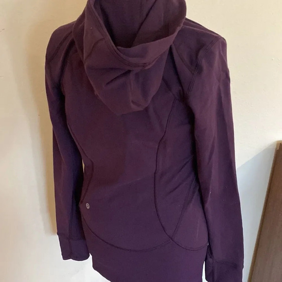 Lululemon deep plum jacket sz 6 pristine condition front zip hooded EUC long - Picture 3 of 6